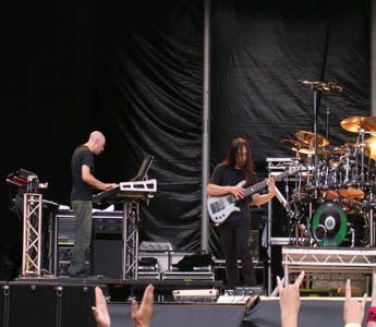 Dream Theater au Parc des Princes de Paris le 25 juin 2005