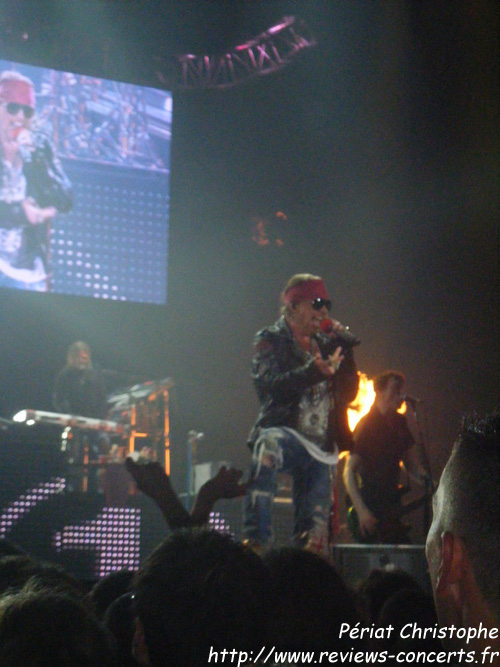 Les Guns N' Roses  la Halle Tony Garnier de Lyon le 10 juin 2012