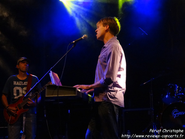 Loominary Pop au festival Les Vaches Folks  l'Hippodrome de Divonne-les-Bains le 8 juillet 2012