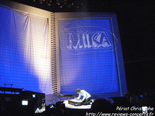 Mika au Palais Omnisports de Paris-Bercy le 26 avril 2010