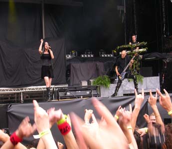 Within Temptation au Parc des Princes de Paris le 25 juin 2005